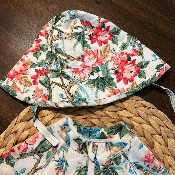 Janie and Jack baby swimsuit set - Picture 2 of 3